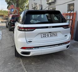 جیپ گراند شیرۆکی